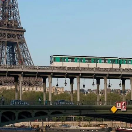 Sublime Vue Extra 70m2 Et Parking Paris